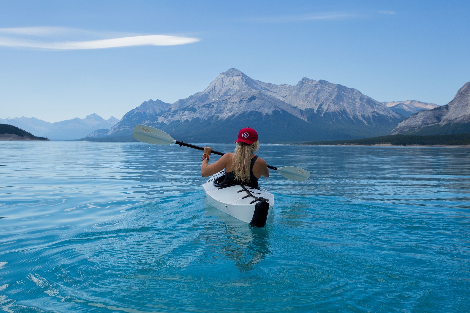 girl-1561989_1920 girl kayaking